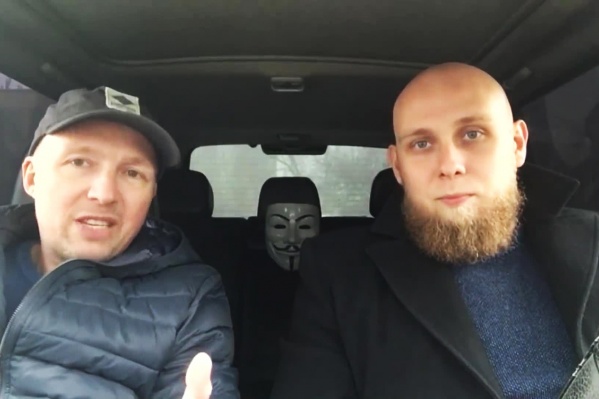 Блогеры с YouTube-канала «Новосибирский» сняли ролик про нарушителей на «Лексусах» с особенными номерами Блогеры с YouTube-канала «Новосибирский» сняли ролик про нарушителей на «Лексусах» с особенными номерами