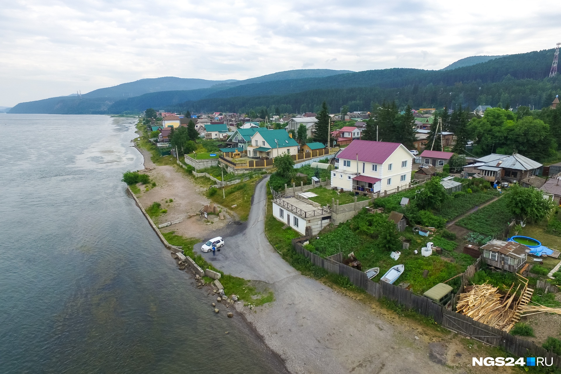 Дома в красноярском крае с фото. Село овсянка Красноярский край Родина Астафьева. Красноярск деревня овсянка. Поселок Слизнево Красноярский край. Овсянка Дивногорск Красноярский край.