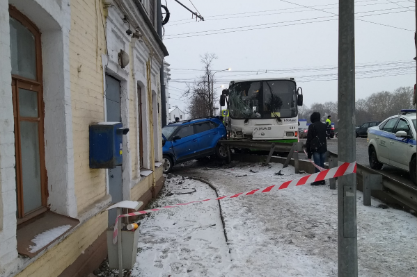 Место ДТП огородили Место ДТП огородили