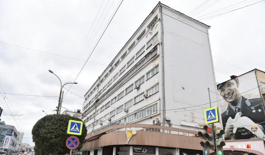Первый корпус, в котором были квартиры-ячейки Первый корпус, в котором были квартиры-ячейки