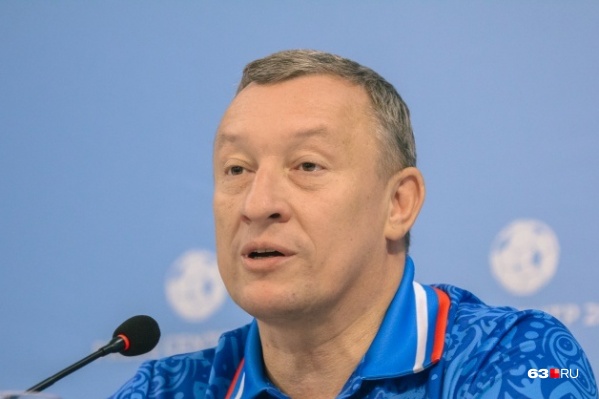 Александр Фетисов работает в правительстве с 2015 года Александр Фетисов работает в правительстве с 2015 года