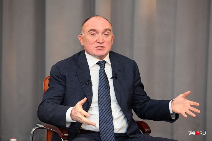 Президент хоккейного клуба «Трактор» Борис Дубровский после извинений пригласил активиста обсудить развитие городской среды Президент хоккейного клуба «Трактор» Борис Дубровский после извинений пригласил активиста обсудить развитие городской среды