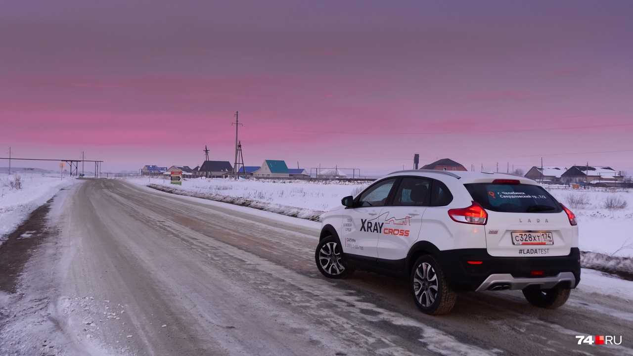 Пропорциями Lada XRAY Cross действительно напоминает кроссовер Пропорциями Lada XRAY Cross действительно напоминает кроссовер