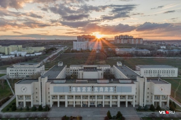 На фоне снижения числа абитуриентов в регионе поднимают проходной порог в вузы На фоне снижения числа абитуриентов в регионе поднимают проходной порог в вузы