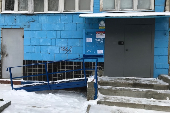 Чтобы добиться установки обычного пандуса, волгоградке пришлось идти в прокуратуру Чтобы добиться установки обычного пандуса, волгоградке пришлось идти в прокуратуру