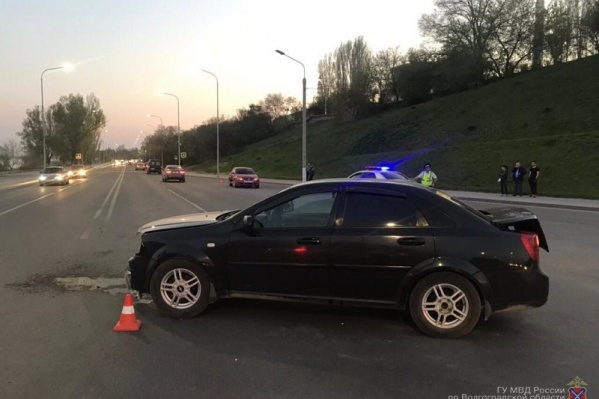 Водитель Chevrolet Lacetti решил, что успеет проскочить перед Volkswagen<br> Водитель Chevrolet Lacetti решил, что успеет проскочить перед Volkswagen<br>