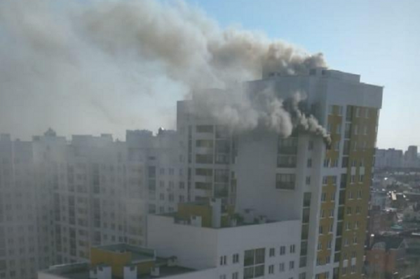 Соседи утверждают, что в квартире, в которой произошел взрыв, жили благополучные люди Соседи утверждают, что в квартире, в которой произошел взрыв, жили благополучные люди 