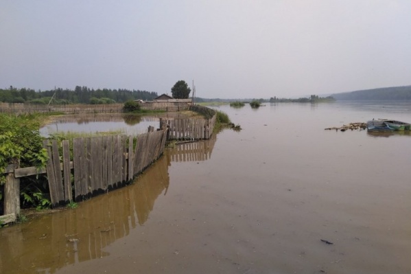 В Абанском районе вода продолжает прибывать В Абанском районе вода продолжает прибывать