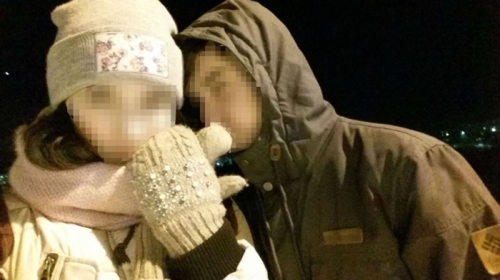 Об отношениях подростков знали родители, девушка высылала парню свои интимные фото и записывала секс на телефон Об отношениях подростков знали родители, девушка высылала парню свои интимные фото и записывала секс на телефон