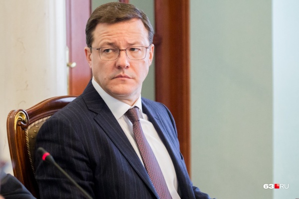 В 2011 году на Дмитрия Азарова, который тогда занимал пост мэра Самары, уже подавали в суд В 2011 году на Дмитрия Азарова, который тогда занимал пост мэра Самары, уже подавали в суд