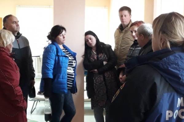 Люди в шоке после случившегося Люди в шоке после случившегося