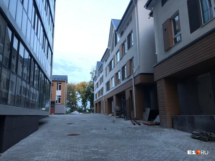 ЖК «Гринвуд», который находится на улице Прониной, район Уктус ЖК «Гринвуд», который находится на улице Прониной, район Уктус