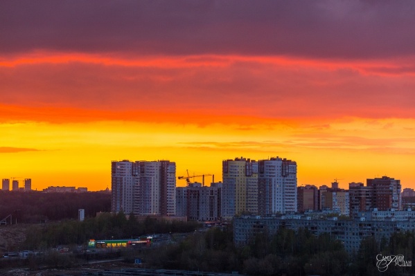 Небо создало себе свой флаг Небо создало себе свой флаг