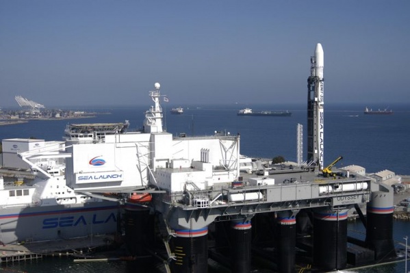 Запуски космических аппаратов на космодроме Sea Launch начались в 1999 году Запуски космических аппаратов на космодроме Sea Launch начались в 1999 году