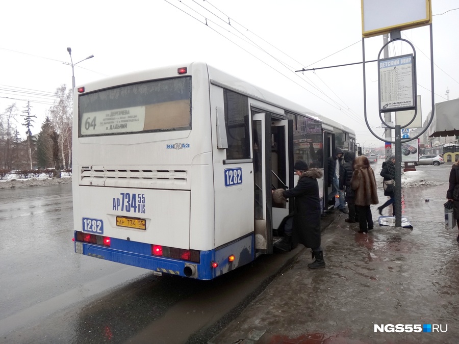 В день выборов на маршруты в Омске выпустят больше автобусов
