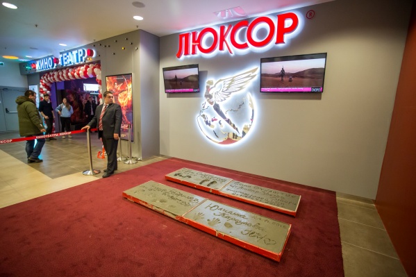 Кинокомплекс работает в Новосибирске с 2015 года Кинокомплекс работает в Новосибирске с 2015 года