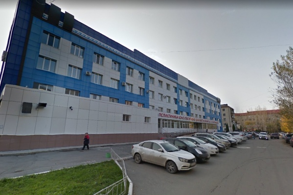 Следователи разбираются в обстоятельствах получения взятки заместителем главного врача тюменской поликлиники Следователи разбираются в обстоятельствах получения взятки заместителем главного врача тюменской поликлиники