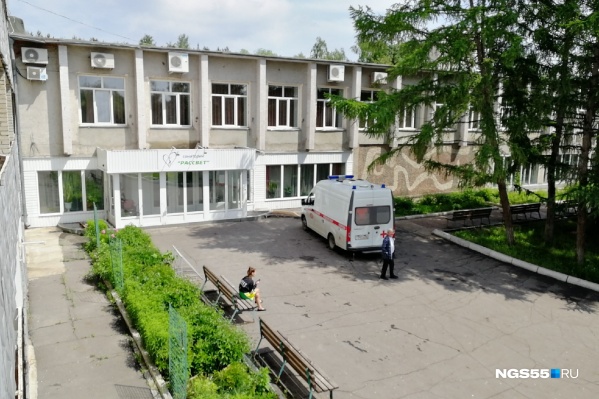 В «Рассвете» вот уже четвёртый день голодают 15 человек, включая Полежаеву. Правда, это голодовка «вахтовым методом» — с перерывами каждые три дня В «Рассвете» вот уже четвёртый день голодают 15 человек, включая Полежаеву. Правда, это голодовка «вахтовым методом» — с перерывами каждые три дня