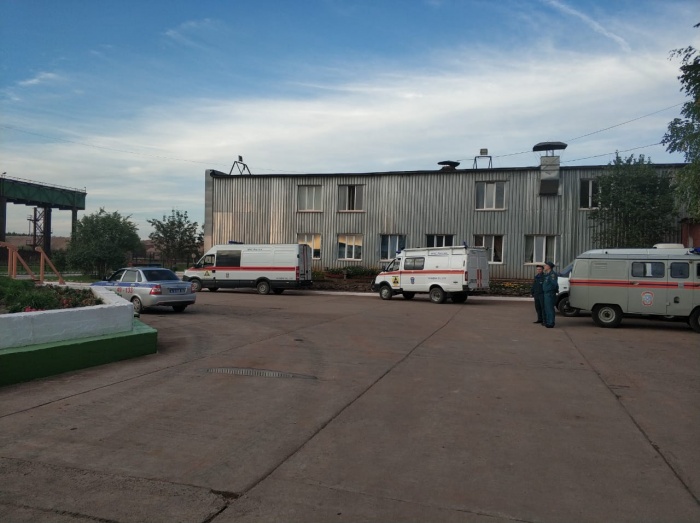 Последствия обрушения ликвидировали 23 человека Последствия обрушения ликвидировали 23 человека