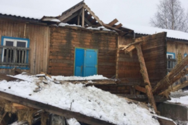 В доме уже давно никто не живет В доме уже давно никто не живет