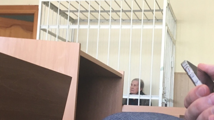 Подробности суда над 74-летней пенсионеркой, арестованной за угрозы следователю и замглавы Тюмени