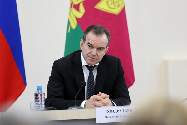 Растущая свалка почему-то напомнила Вениамину Кондратьеву Мамаев курган Растущая свалка почему-то напомнила Вениамину Кондратьеву Мамаев курган