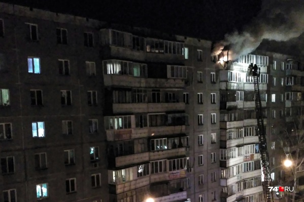 Пожар произошёл вечером в воскресенье на улице Захаренко, 11 Пожар произошёл вечером в воскресенье на улице Захаренко, 11