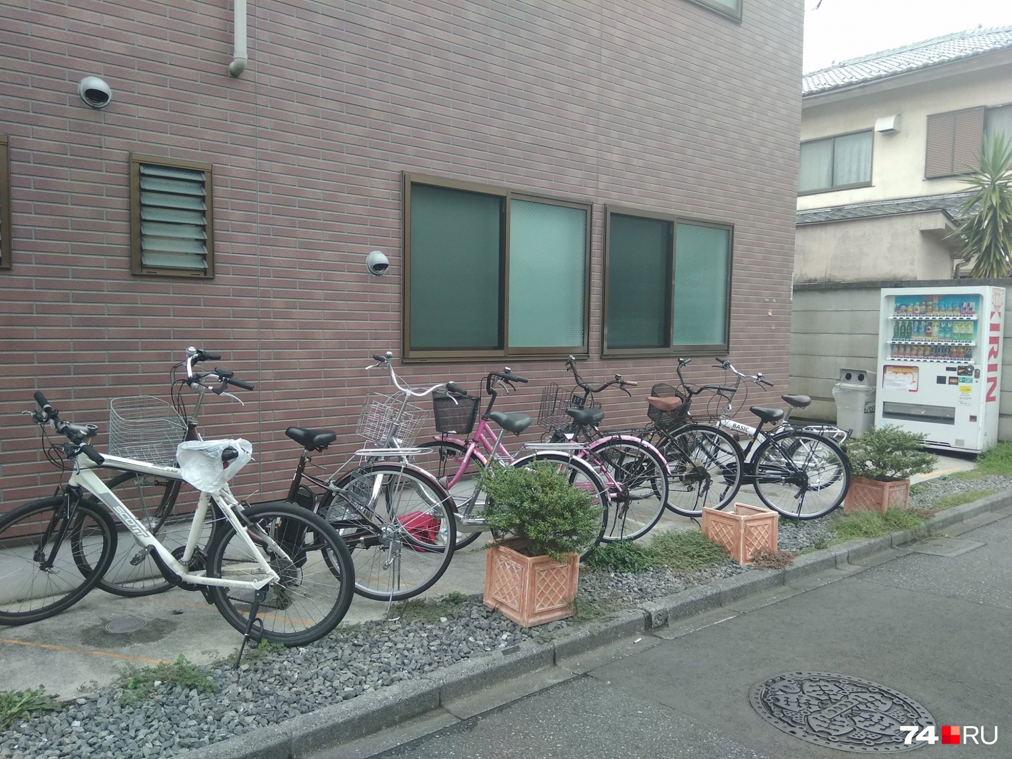 Многие японцы передвигаются на велосипеде — это быстро и удобно
