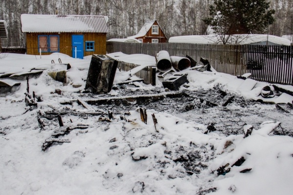 На пожаре погибли два ребёнка — младшему не было и года На пожаре погибли два ребёнка — младшему не было и года 