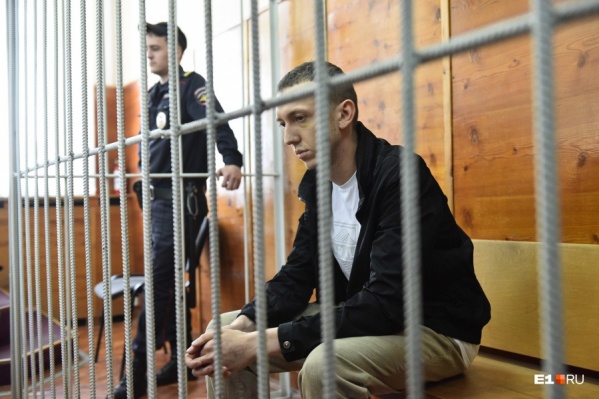 Васильев во время вынесения решения об аресте в Верх-Исетском суде Васильев во время вынесения решения об аресте в Верх-Исетском суде