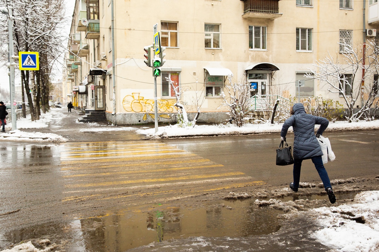 Неблагоприятные октября. Плохая городская среда. Плохое благоустройство города. Качество городской среды. Городская среда Ярославль.