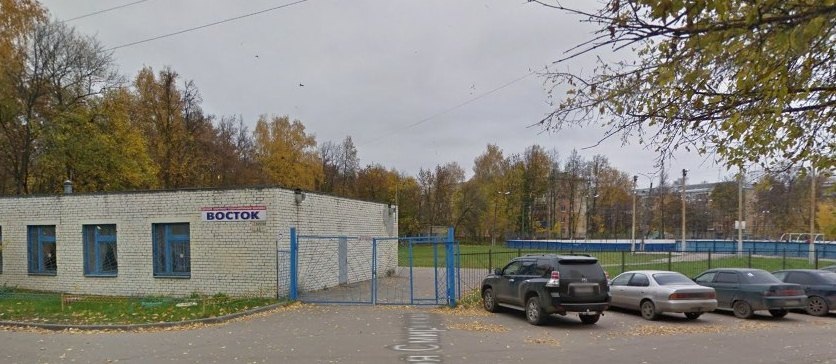 ЧП произошло на футбольном поле рядом со школой ЧП произошло на футбольном поле рядом со школой