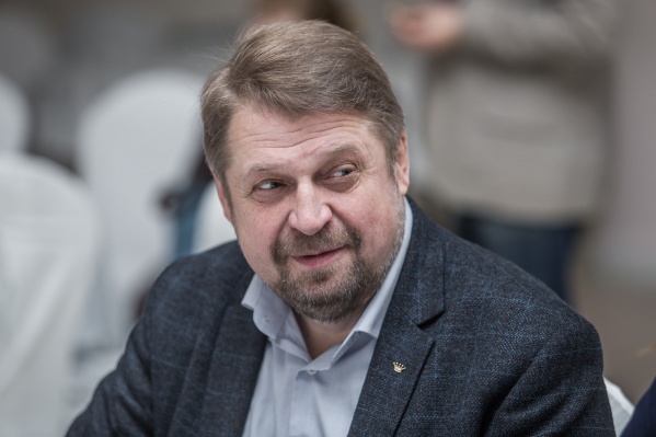 Константин Голодяев — сотрудник Музея Новосибирска. Свою третью книгу он написал после серии аудиоэкскурсий по городу Константин Голодяев — сотрудник Музея Новосибирска. Свою третью книгу он написал после серии аудиоэкскурсий по городу