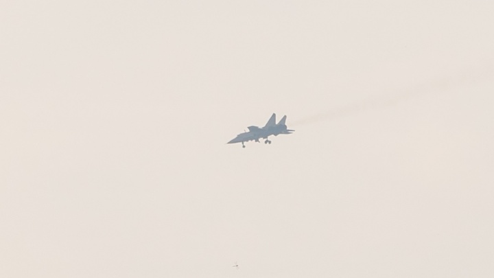 Над Пермью сегодня целый день громко летают самолеты МиГ-31. Что происходит?