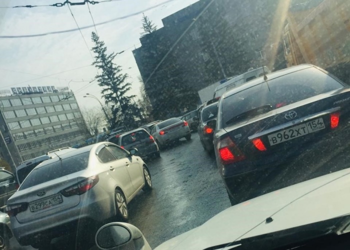 Пробка на левом берегу Пробка на левом берегу