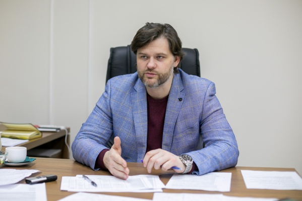 Илья Ильин — руководитель «Красноярской рециклинговой компании», которая отвечает за вывоз мусора на левом берегу в Красноярске Илья Ильин — руководитель «Красноярской рециклинговой компании», которая отвечает за вывоз мусора на левом берегу в Красноярске