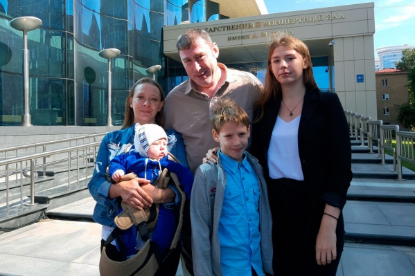 У Александра и Светланы Старковых семеро детей У Александра и Светланы Старковых семеро детей
