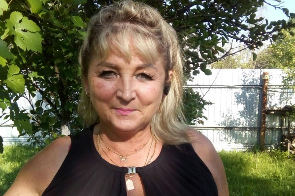 Галина Евдокимова работает водителем автобуса 7,5 лет Галина Евдокимова работает водителем автобуса 7,5 лет 