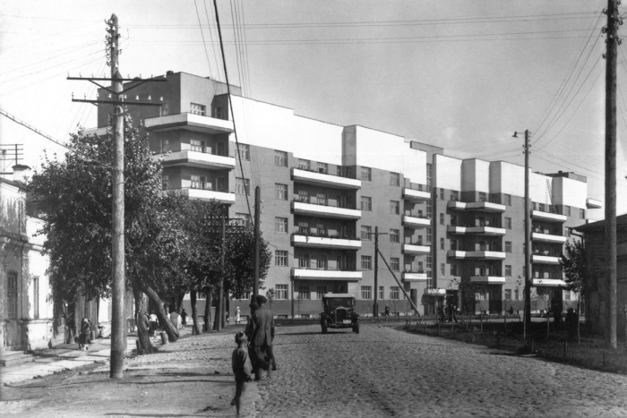 Дом старых большевиков находится на улице 8 Марта, 1 Дом старых большевиков находится на улице 8 Марта, 1