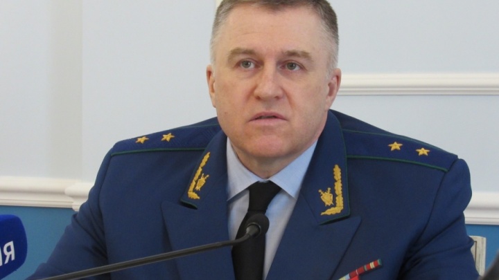 Прокурор Игорь Ткачев рассказал об опасных сельских клубах и нарушениях в торговых центрах Зауралья