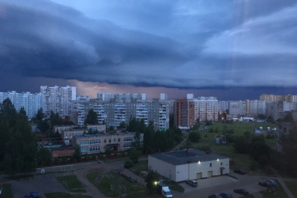 К тучам над городом придётся привыкать К тучам над городом придётся привыкать