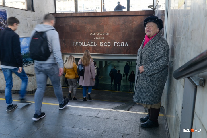 Вы наверняка видели и слышали Валентину Степановну в метро
