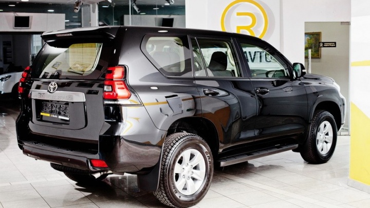 Toyota Land Cruiser Prado: «мужской» внедорожник с большой буквы