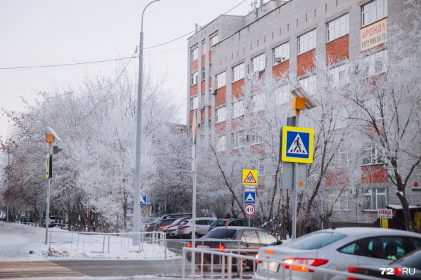 Многодетный должник хотел продать свою машину, а деньги оставить себе. Но его план рухнул, когда приставы нашли на сайте объявлений его легковушку Многодетный должник хотел продать свою машину, а деньги оставить себе. Но его план рухнул, когда приставы нашли на сайте объявлений его легковушку
