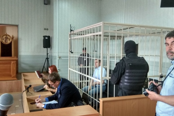 Оглашение приговора уже началось Оглашение приговора уже началось