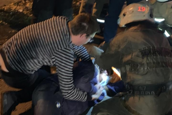 По видео с места ДТП видно, что водитель находится в неадекватном состоянии По видео с места ДТП видно, что водитель находится в неадекватном состоянии