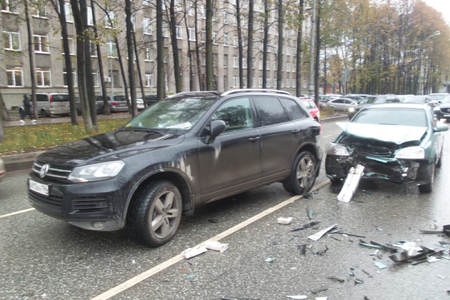 ГИБДД проверила студентов автодорожного колледжа, после того как один из них устроил массовое ДТП