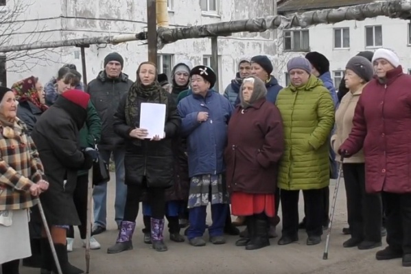Люди идут на отчаянный шаг Люди идут на отчаянный шаг