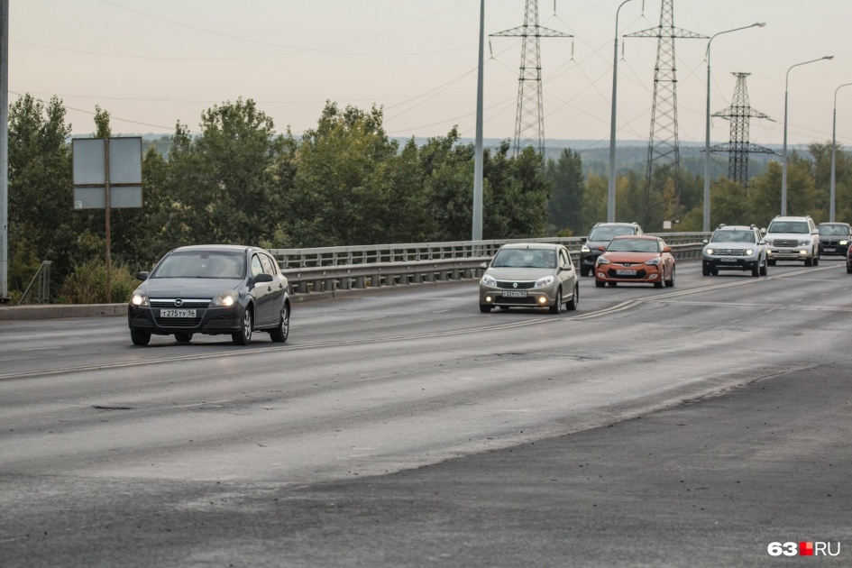 Южный мост <a href="https://63.ru/text/gorod/65385191/" target="_blank" class="_">спустя год</a> после ремонта Южный мост <a href="https://63.ru/text/gorod/65385191/" target="_blank" class="_">спустя год</a> после ремонта