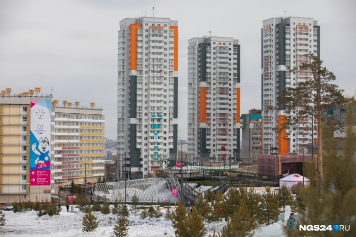 Заборы достались СФУ в наследство от Универсиады Заборы достались СФУ в наследство от Универсиады